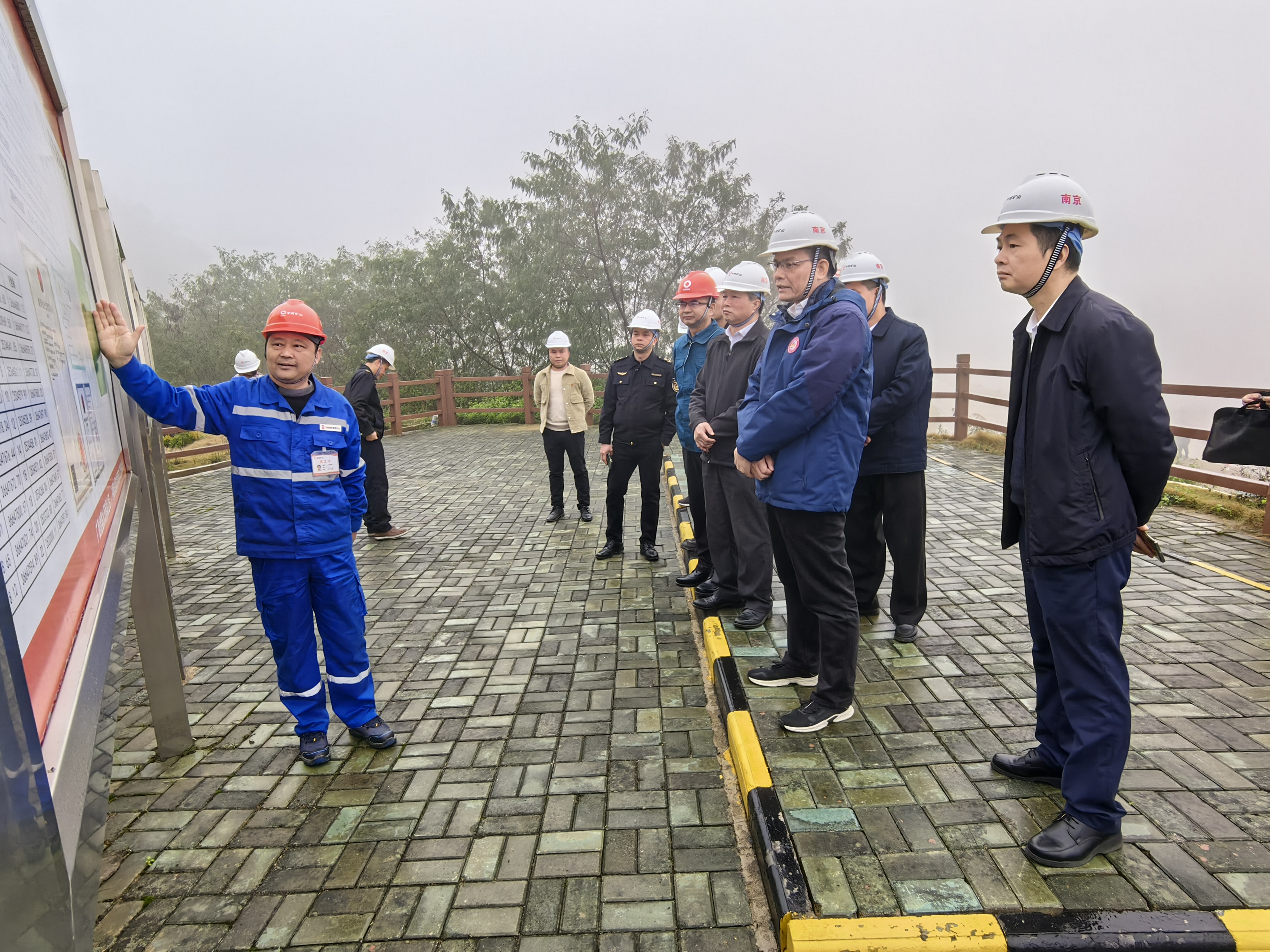 1707028233509311.jpg 8311038fc16eebf9b362543dbd924ed.jpg